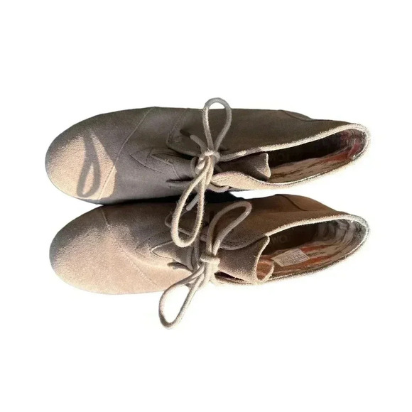 Tom’s khaki faux suede wedge booties 7 - Picture 2 of 7